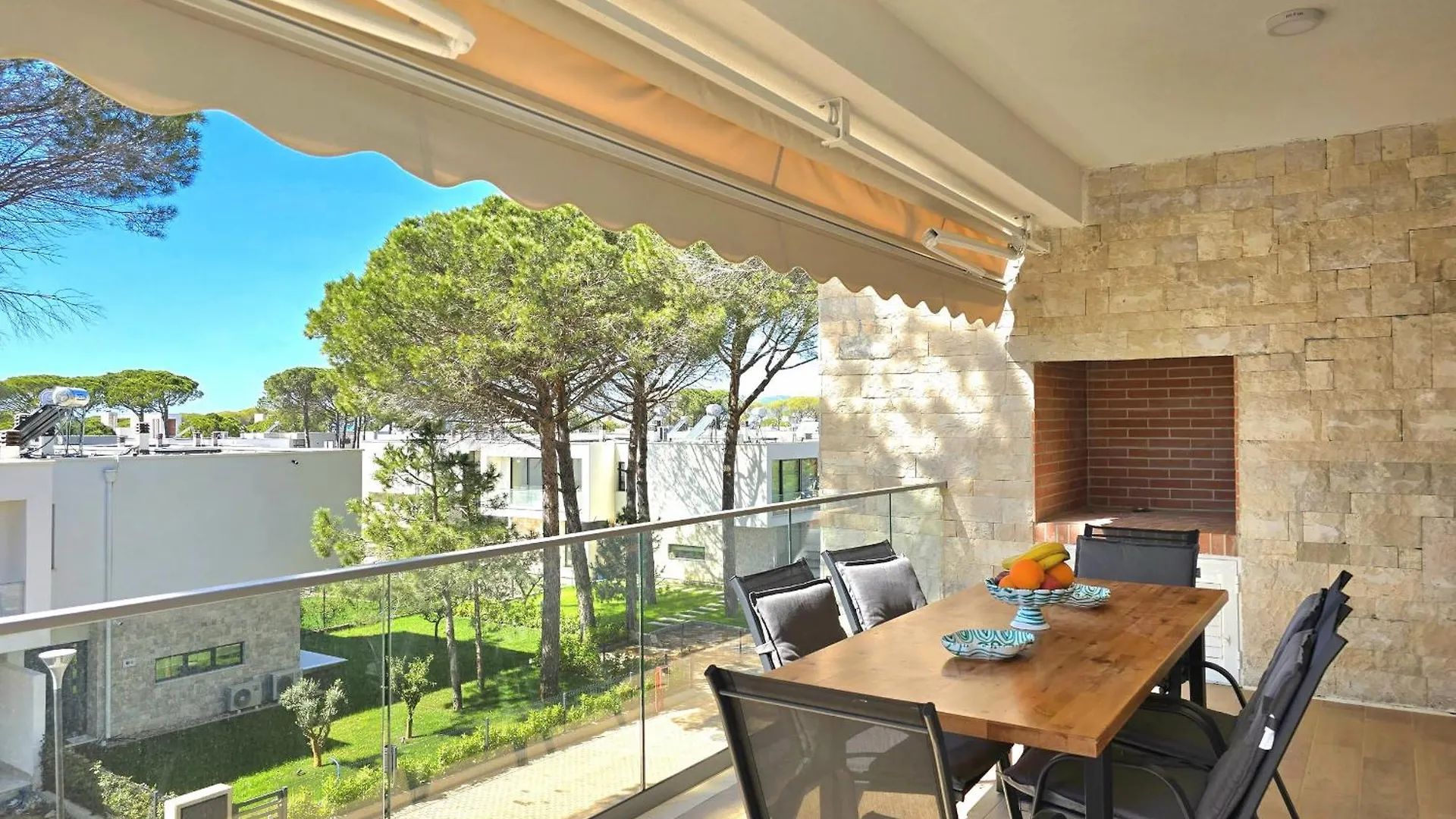 Emerald Apartment - 286 Durres